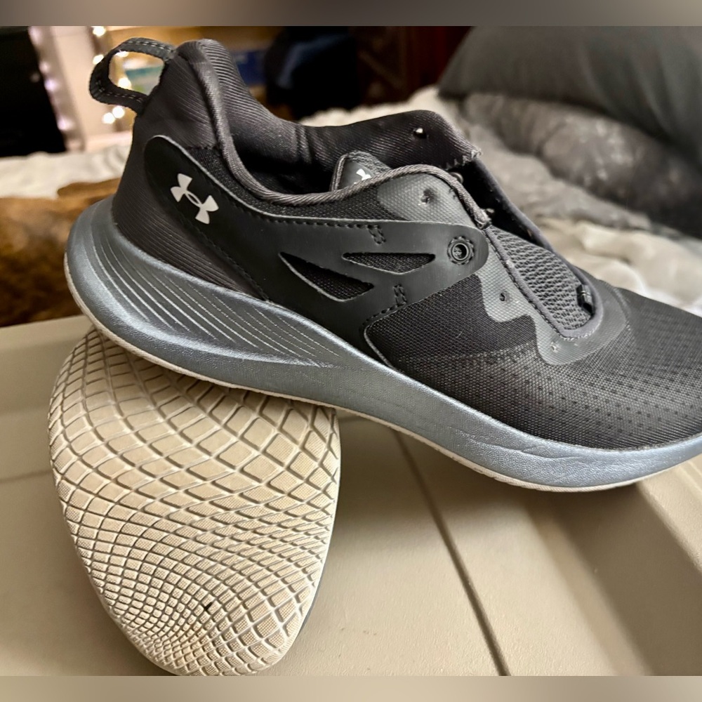 Under Armour Black Black and Gray Athletic Shoes